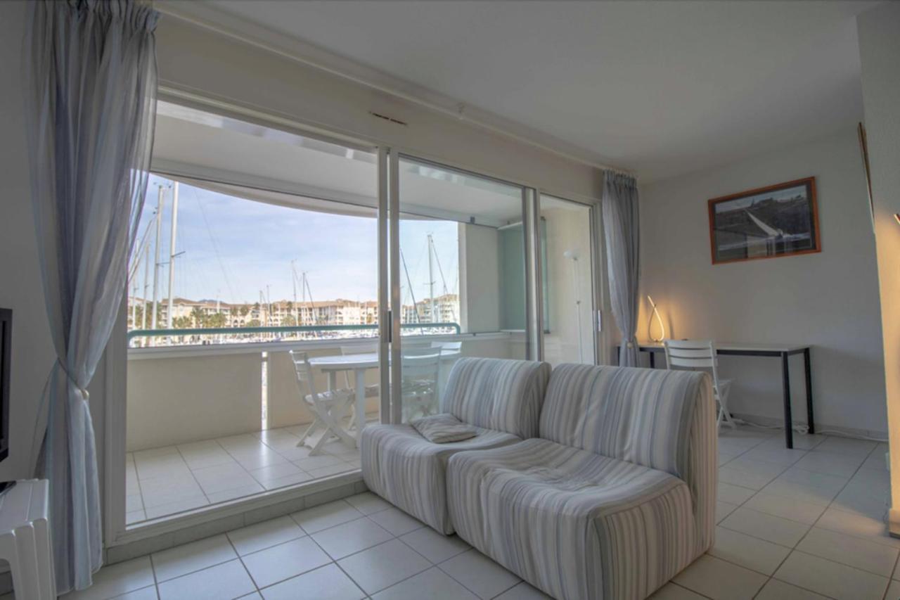 Apartment With Balcony And View On The Port Fréjus 外观 照片