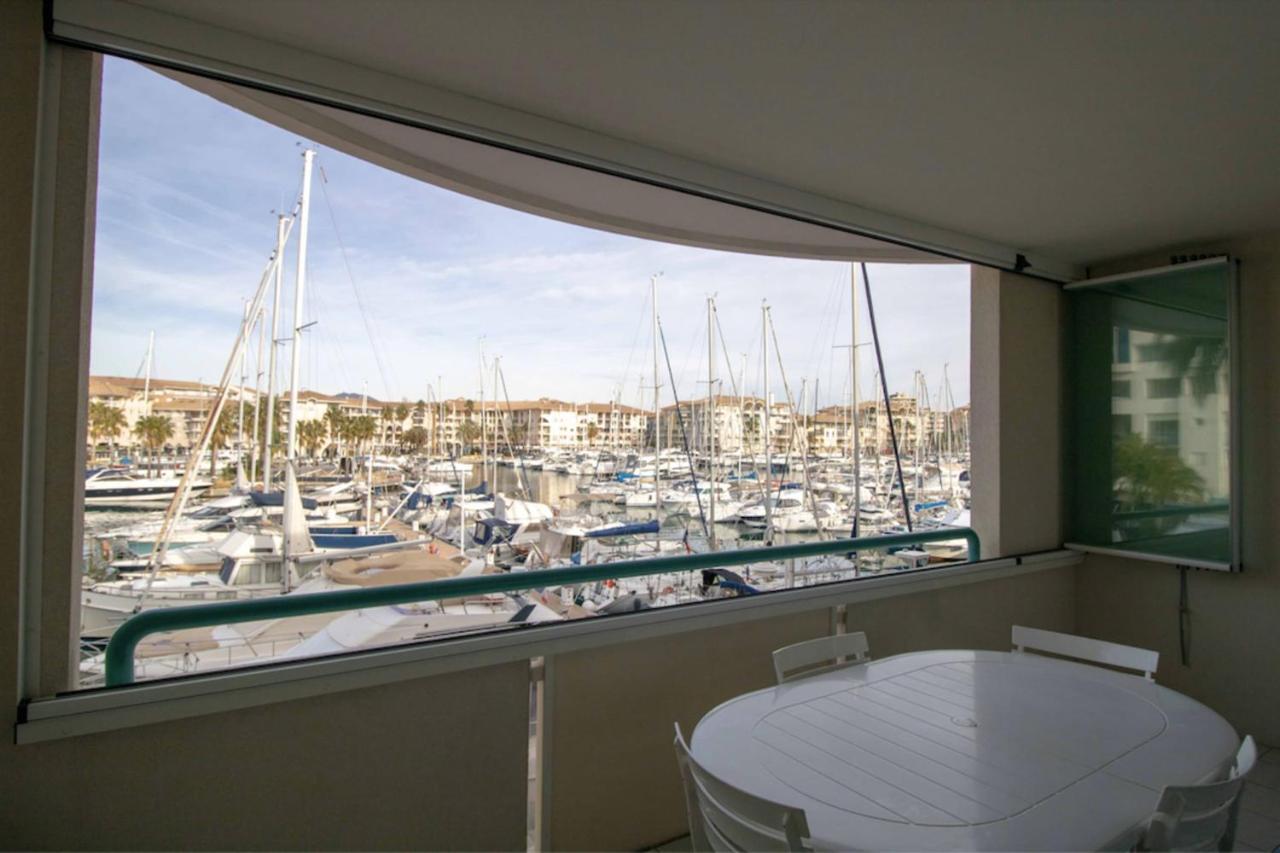 Apartment With Balcony And View On The Port Fréjus 外观 照片